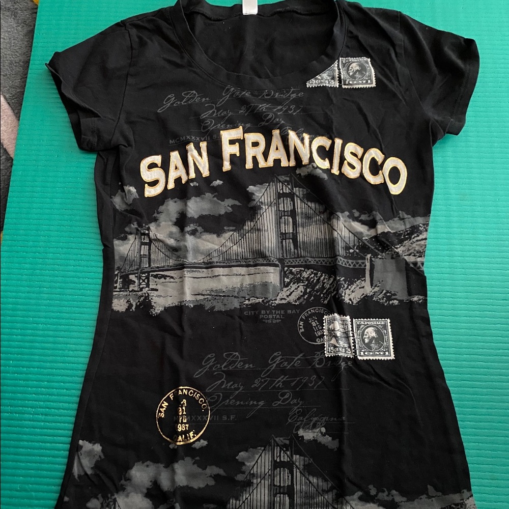 3/$30 San Francisco beautiful souvenir T-Shirt size M/L